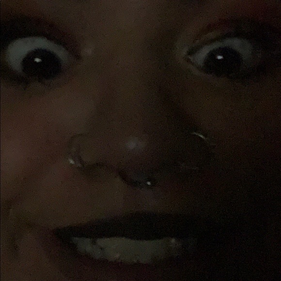 Meet your Posher, Isabelle - Picture 1 of 1